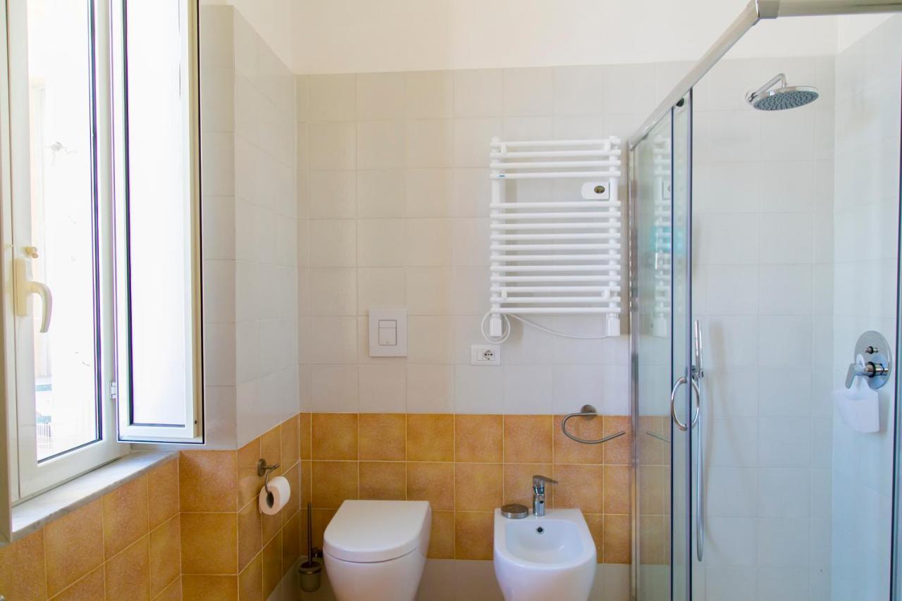 A Casa Di Nina Guest House Napoli Dış mekan fotoğraf
