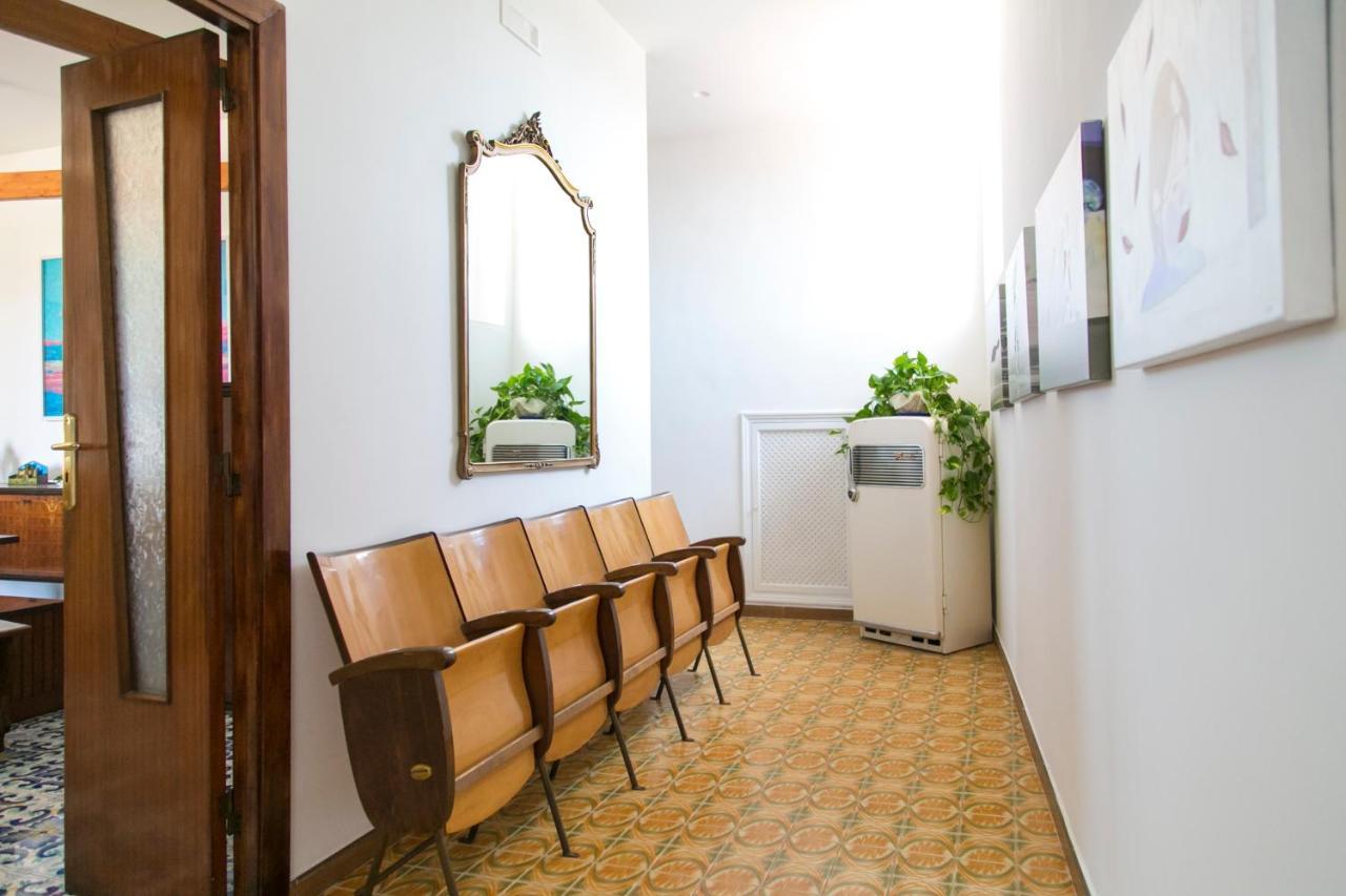 A Casa Di Nina Guest House Napoli Dış mekan fotoğraf